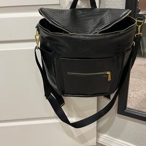 Dawn diaper bag. Only used 1 time. Love it, but have so many bags.